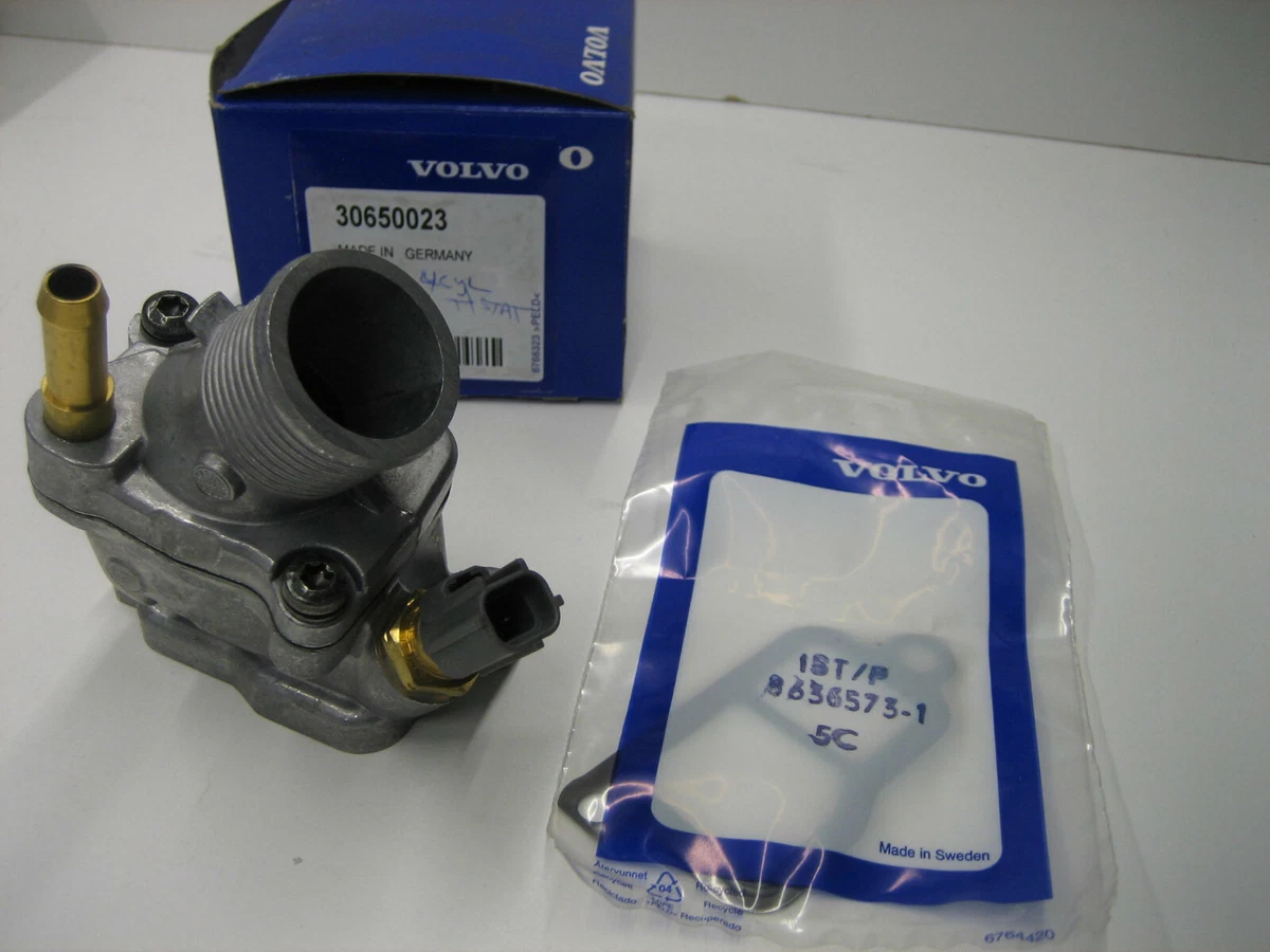 Genuine Volvo XC90 S60 V70 XC70 P2 Thermostat Housing & Gasket 