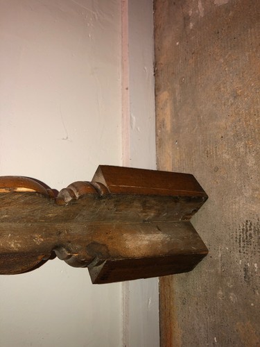 Jan 2028 Antique Oak Corner Newell Post - Picture 5 of 11
