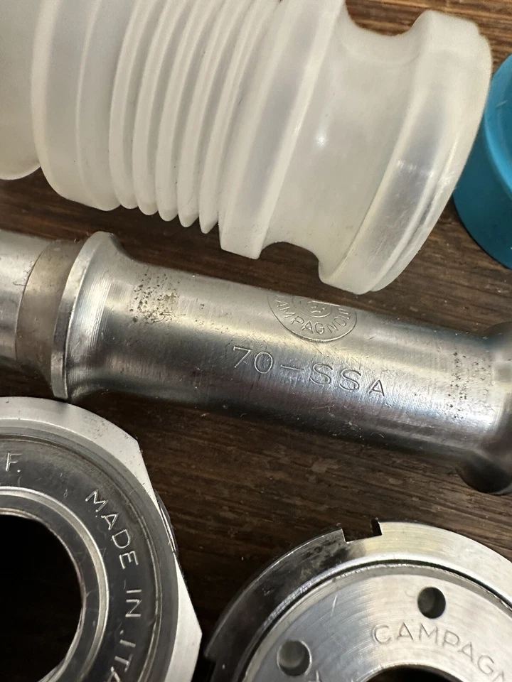 Vintage NOS NIB Campagnolo Chorus 70ss Bottom Bracket Italian Thread 111mm - Image 2 of 4