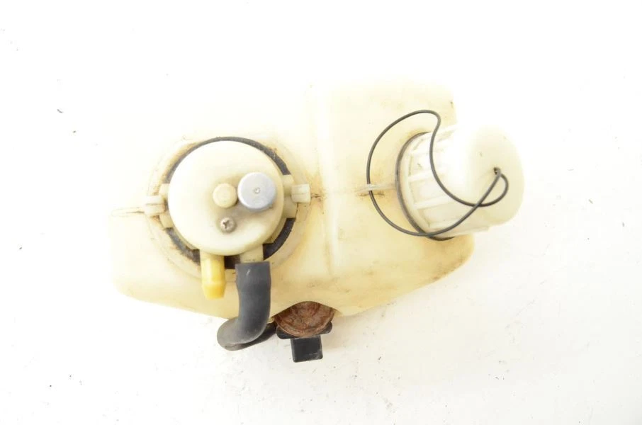 Mazda RX7 FC 1986-1988 parabrisas trasero lavadora botella depósito  Foto 2 de 4