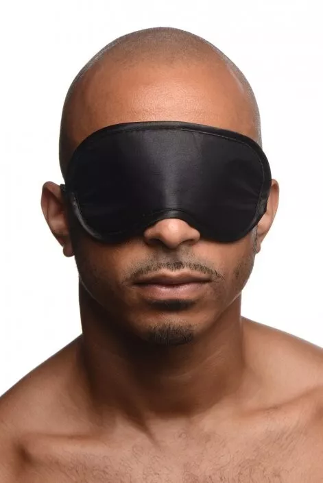 What Makes A Good Blindfold? – Revised