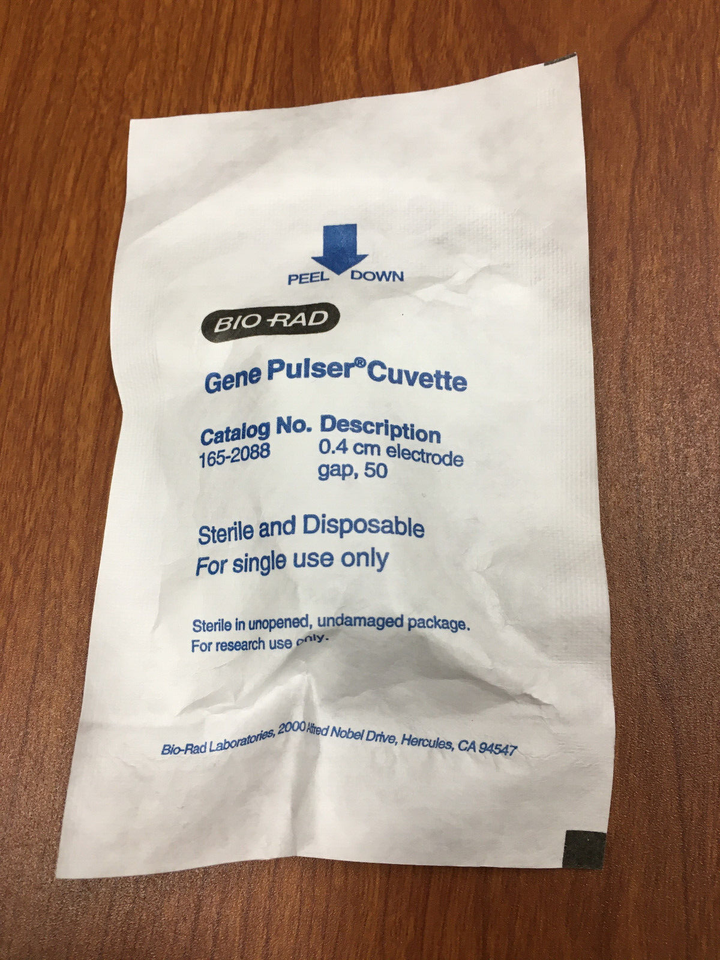 Total of 44 BioRad Gene Pulser Electroporation Cuvettes 0.4cm 1652088