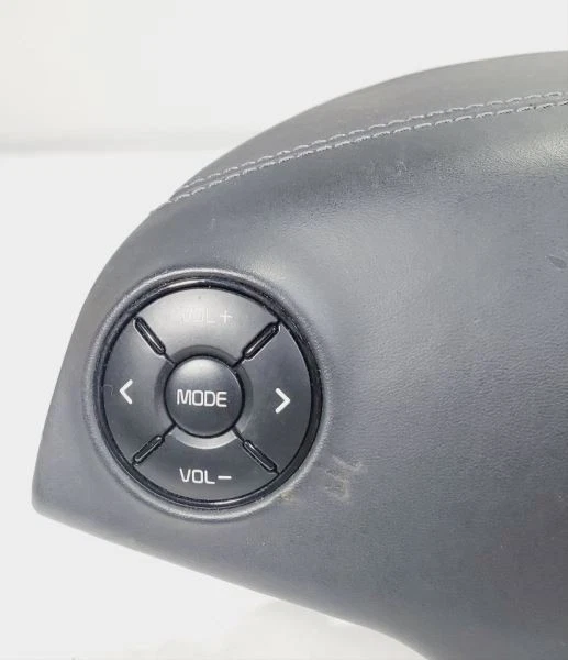 Airbag volante n.º: 596003T700 OEM 2015 15 Kia K900 Foto 4 de 4