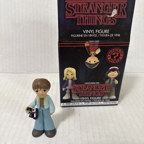Funko Mystery Mini Stranger Things Series 1 JONATHAN with Camera And Box