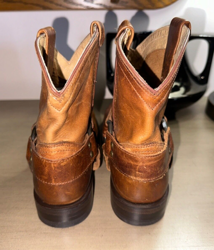 FRYE Wyatt Arnés Botas Cortas Botines Cuero Coñac 6.5 B Usado en Excelente Condición - Imagen 4 de 8