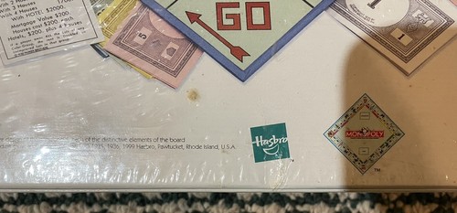 Vintage 1999 Monopoly Board Game with Money Bag Winning Token Sealed New - Picture 4 of 4
