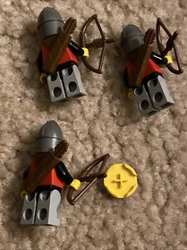 3x Vintage LEGO Castle Black Knights 1624 King's Archer 1993 Cas235 Lot w/target