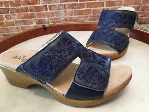 Alegria Navy Blue Leather Embroidered Flower Linn Wedge Sandals 40 9 New - Picture 2 of 3