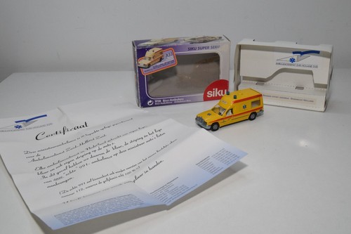 B67 1:55 SIKU 1928 MERCEDES-BENZ BINZ AMBULANCE 260 E ZUID-HOLLAND-ZUID DUTCH MB - Imagen 1 de 23
