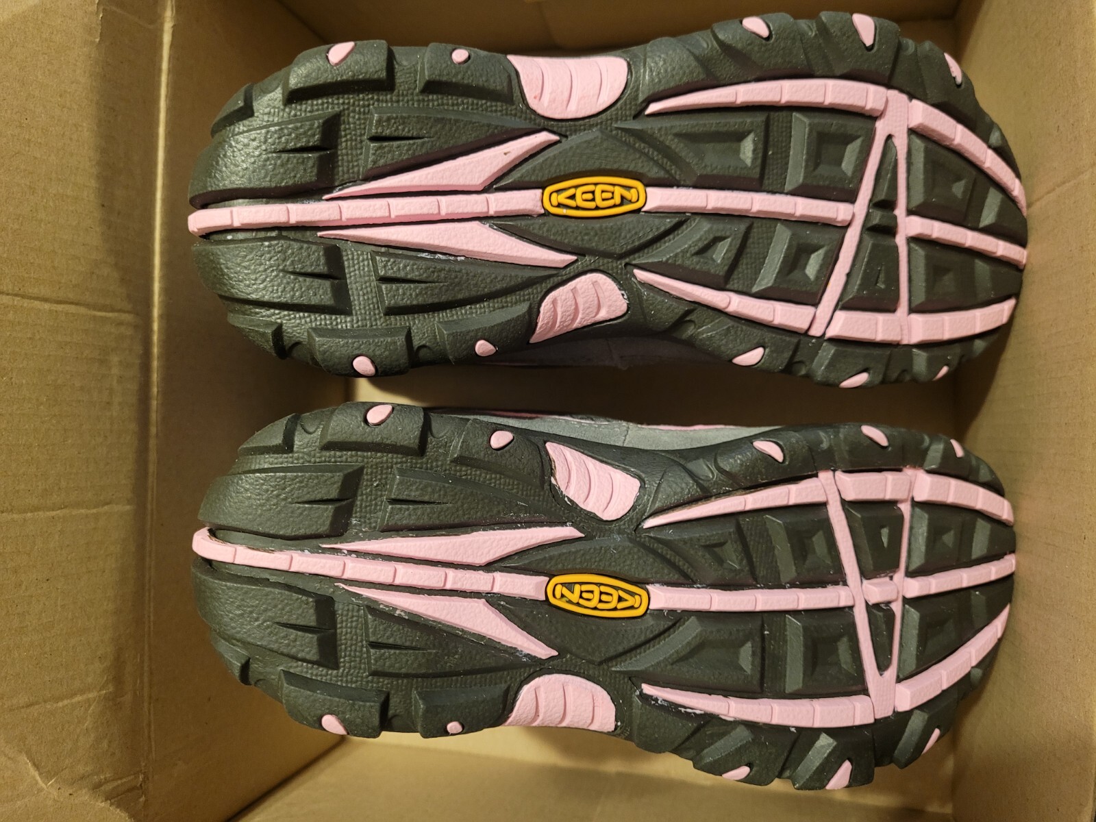 KEEN Trezzo WP Winter Boots 1011808 Insulated Waterproof Snow Youth US 1