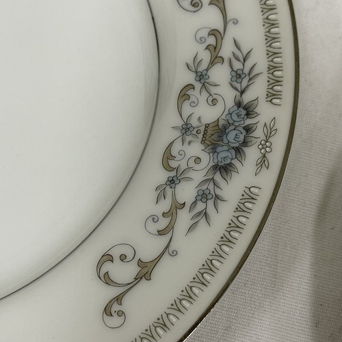 4 pc Set Wade Fine Porcelain China DIANE Pattern 6.5" Bread Dessert Plates Japan - Picture 4 of 5