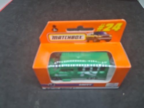 New matchbox 1-75 Chevy Chevrolet Transport Bus # 24 1998 national green Vintage - Picture 3 of 7