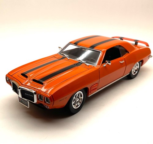 Road Signature Pontiac Firebird Trans AM anno 1969 auto sportiva, confezione originale, 1:18, D055 - Foto 3 di 11