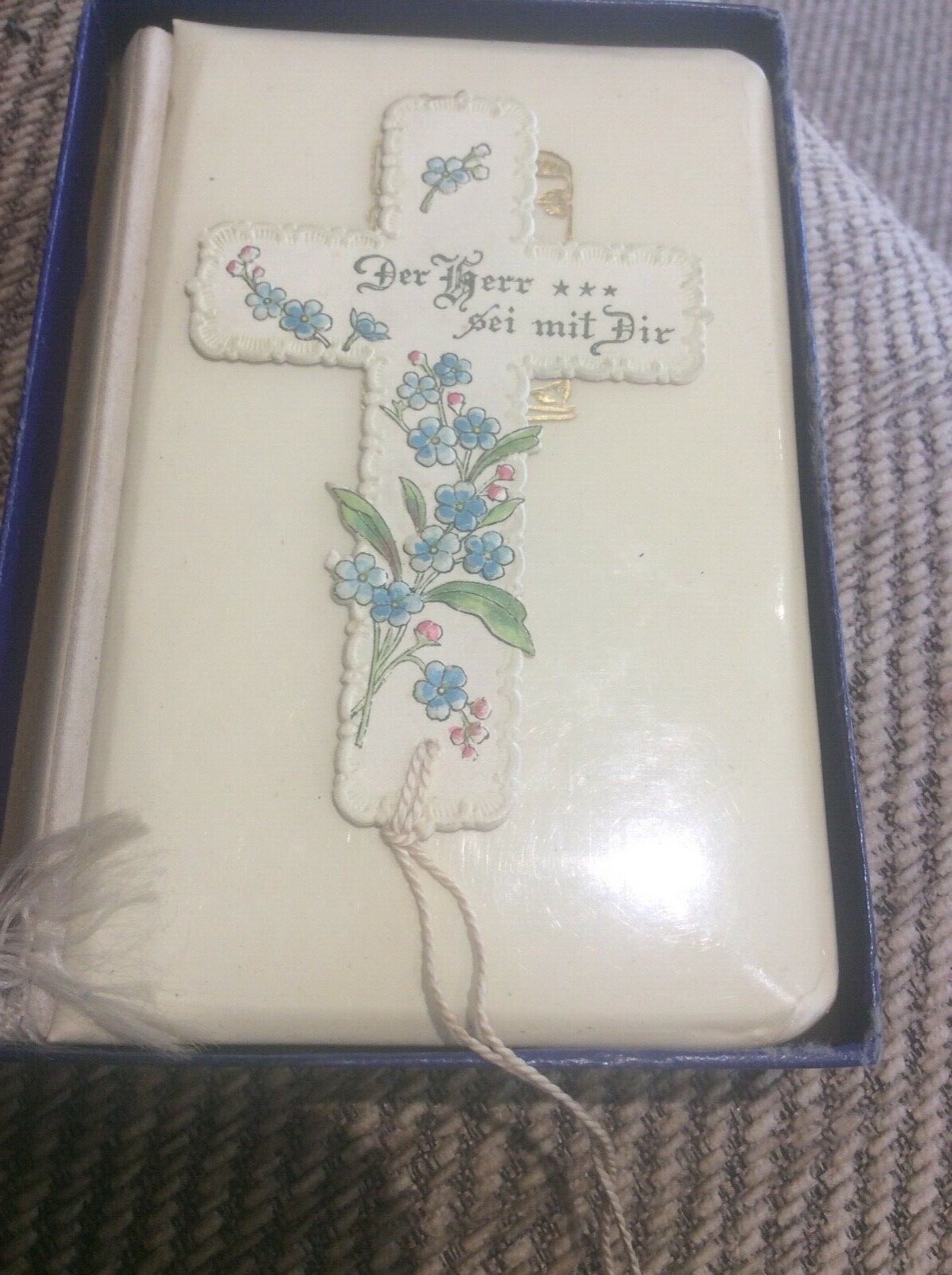 Picture 2 of 4