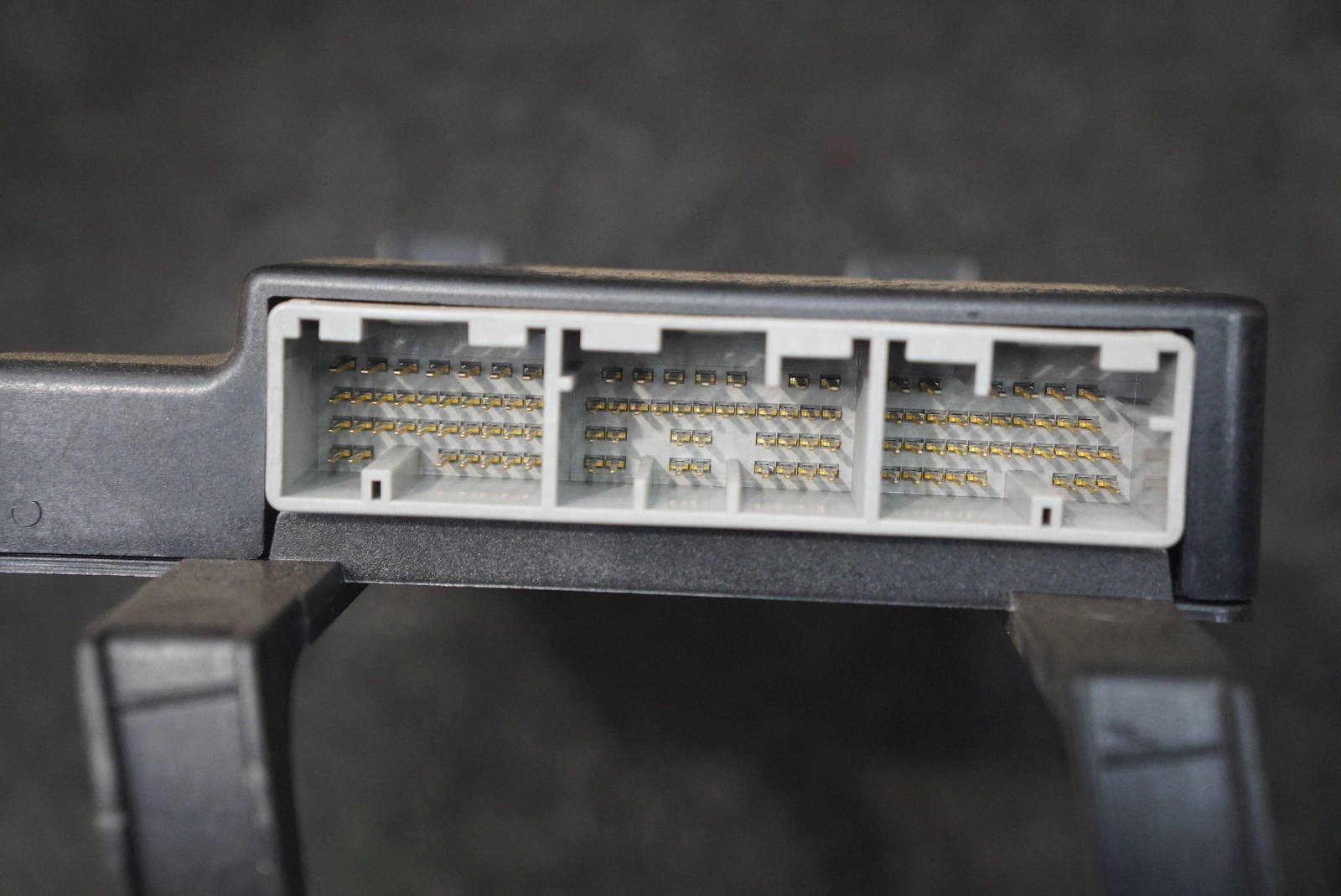 Climate Computer Control Module CCM GG33-14F132-AB Aston Martin Vantage *Note*