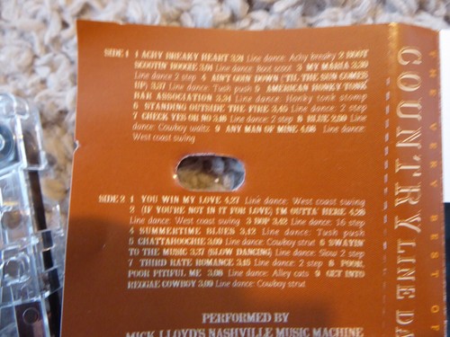 2 Line Dancing Cassettes And 1 Country Music. - Picture 2 of 4