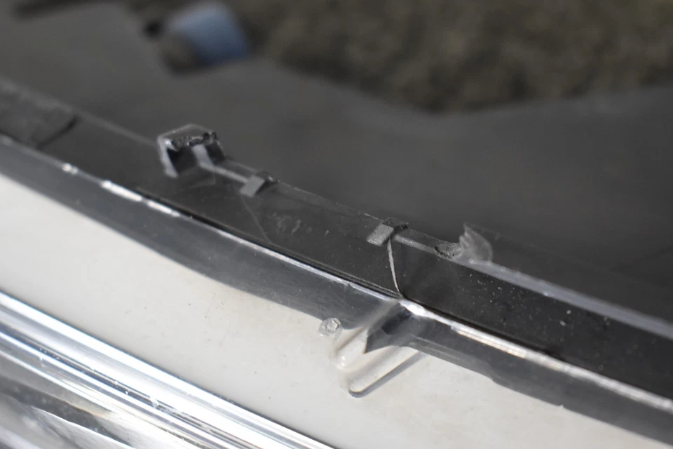 Luz antiniebla lateral del pasajero derecho Porsche Cayenne 2015-2018 OEM 7P5.941.182.J Foto 2 de 4