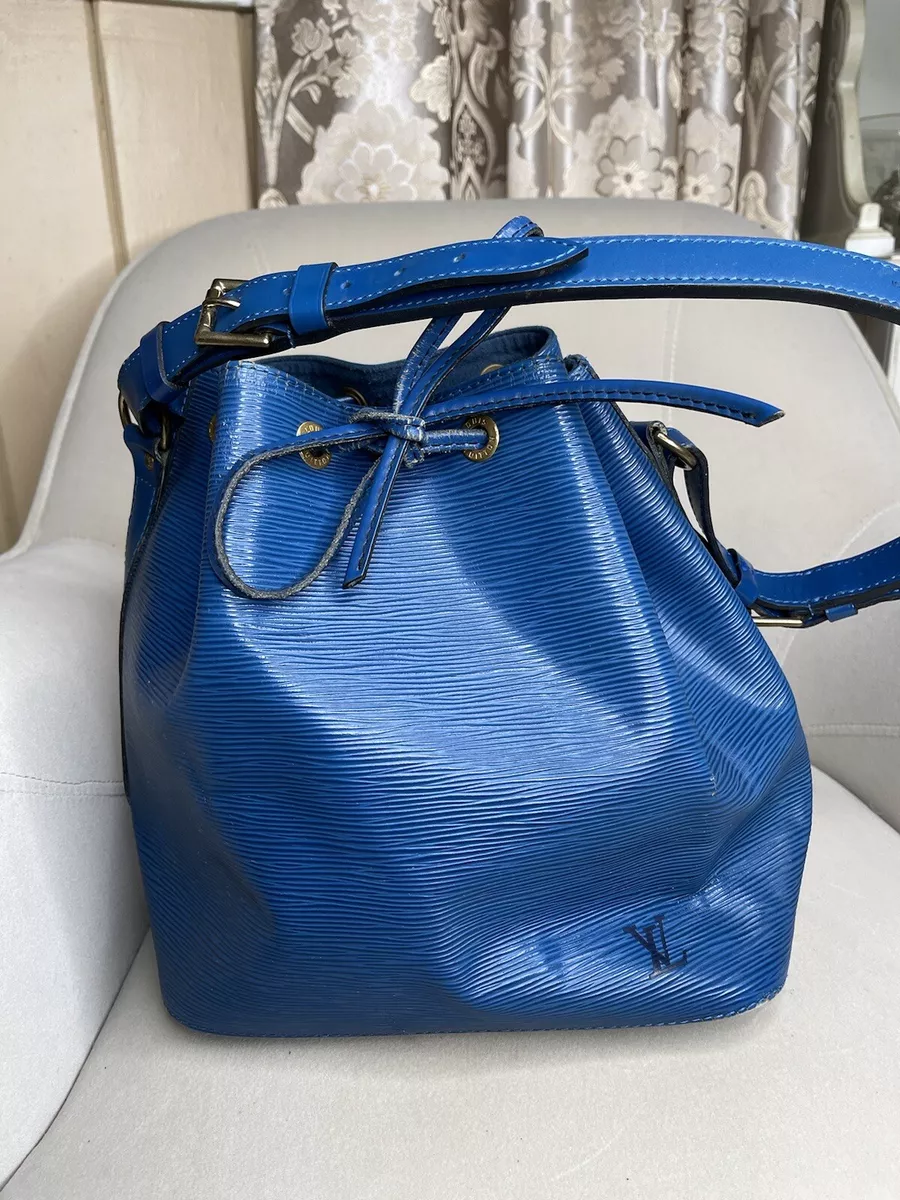 Louis Vuitton Vintage Blue Epi Leather Noé Shoulder Bag Bucket Noe