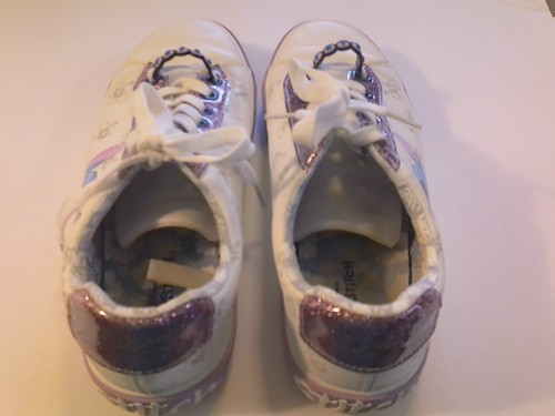 Disney Lilo & Stitch Low Top White Lace Up Comfort Sneakers Women's Size 7.5 - Bild 4 von 6