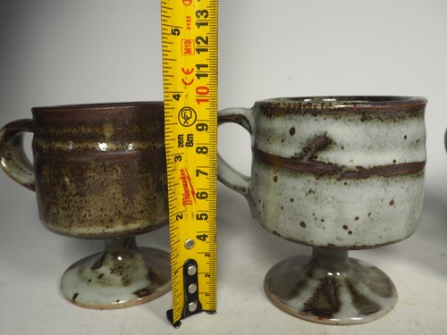 4 x Handmade Studio pottery Mugs Signed - Picture 6 of 18