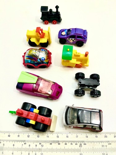 9 Matchbox Fahrzeuge, Autos, Überrraschungsei Minifahrzeuge, Spielautos - Bild 3 von 3