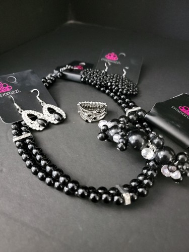 Juego de Collar y Pendientes de JOYERÍA PAPARAZZI Nuevo con Etiquetas Tono Plateado, Pulsera, Pendiente, Anillo - Imagen 11 de 13