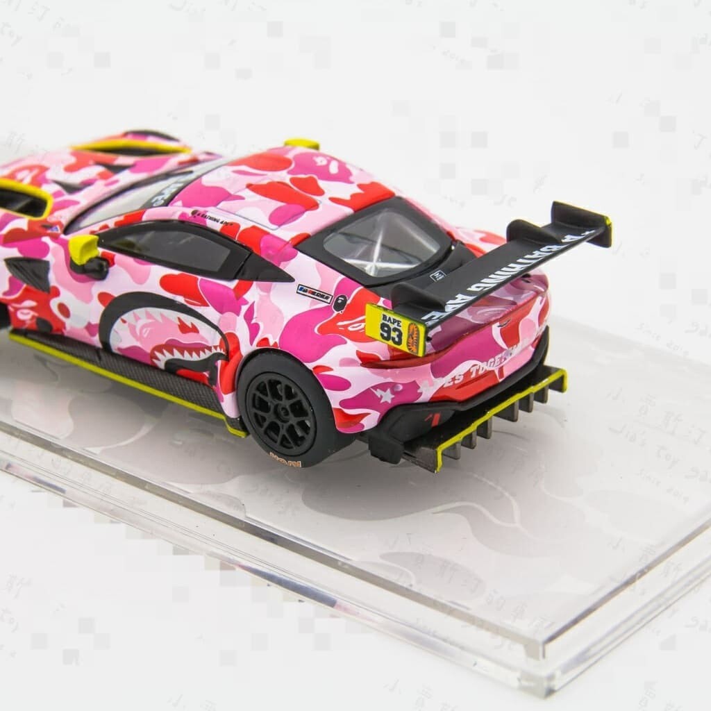 POPRACE BAPE x Aston Martin GT3 BAPE Pink camouflage 1/64