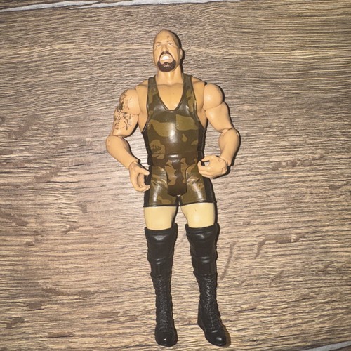 WWE Big Show BASIC Mattel 2011 WRESTLING ACTIONFIGUR Camo Attire.