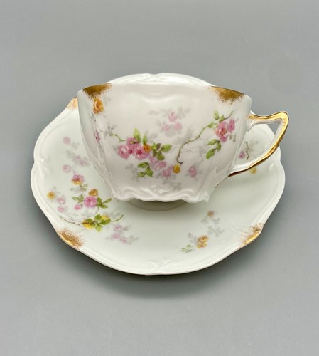 Taza de té Limoges + platillo Charles Ahrenfeldt Depose Francia AHR22 rosas rosadas BONITO - Imagen 1 de 8