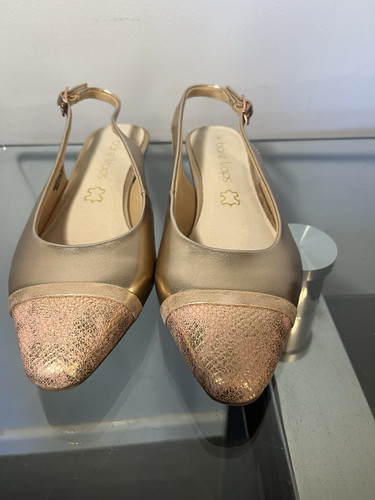 bare traps Sz7 ladies LIMA sling back golden pink shoes. NWOT only tried indoors - Picture 1 of 15