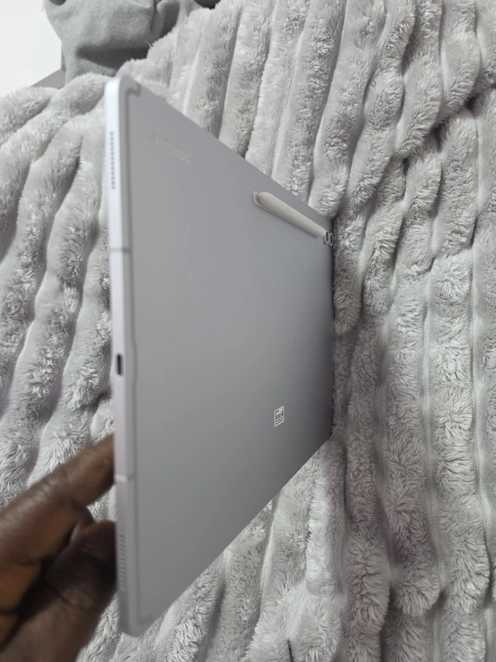 Samsung Galaxy Tab S10 Ultra · 1TB · Cellular, photo 3 of 5