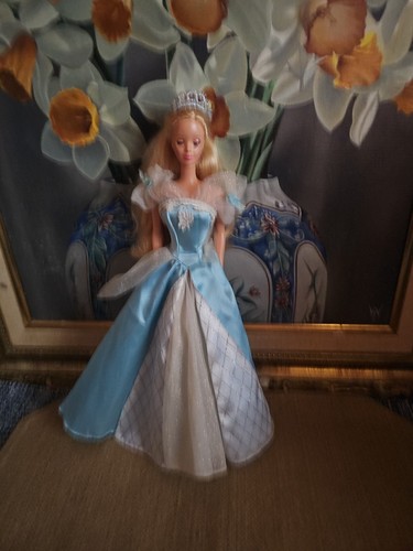 Muñeca Barbie de la Bella Durmiente Mattel 1998 vintage ojos abiertos - Imagen 2 de 24