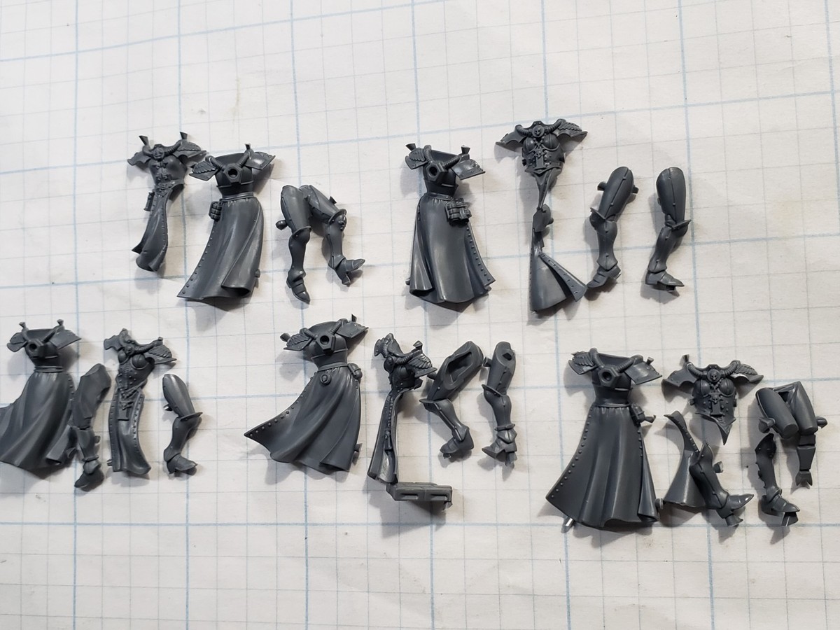 Warhammer 40K Adeptus Sororitas Bits Battle Sister Squad Robed