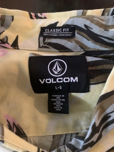 VOLCOM shirt - Picture 3 of 3