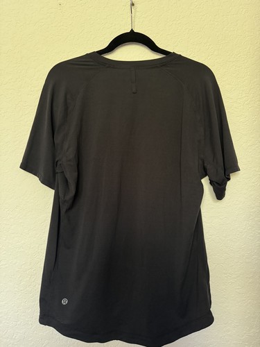 Lululemon Herren Lizenz zum Trainieren Kurzarm schwarz Gr. M