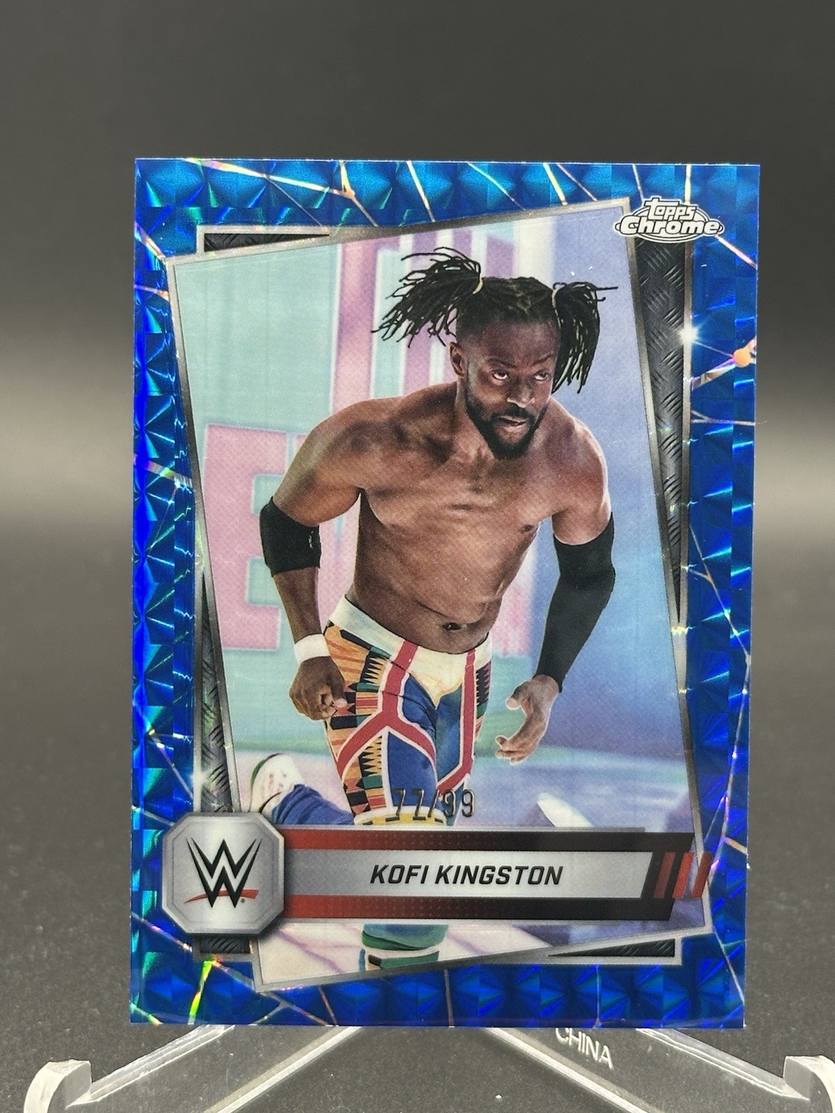 Kofi Kingston 2025 Topps Chrome WWE Blue Geometric /99 #166 RAW CK2