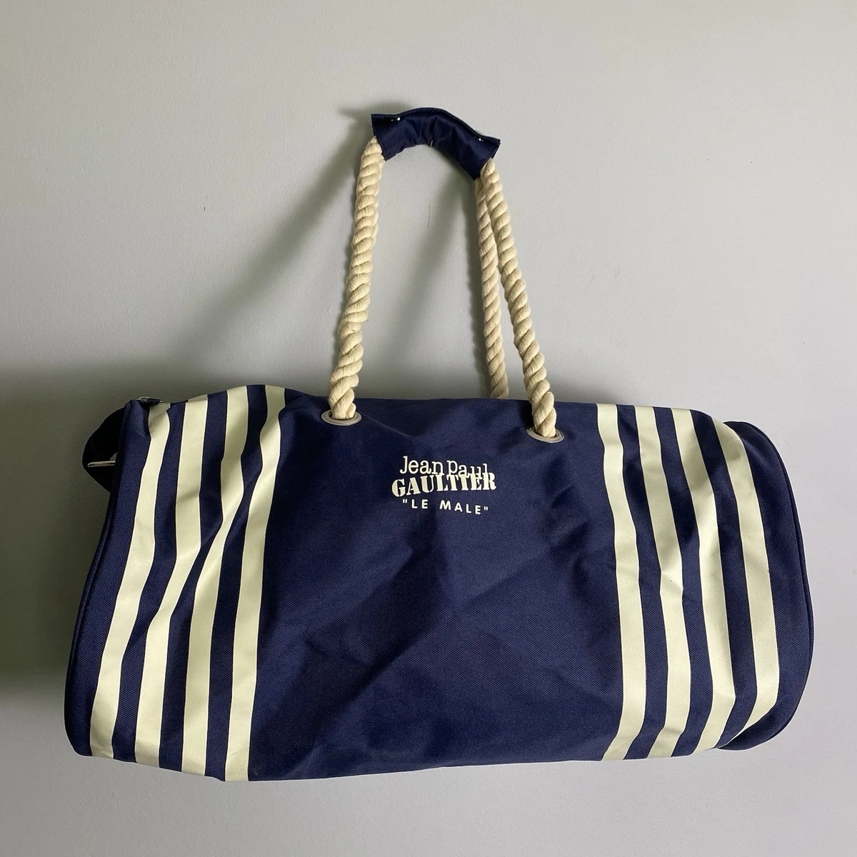 Preços baixos em Jean Paul Gaultier Sacolas de Viagem para Homens