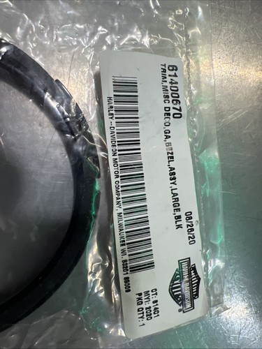 Harley Davidson oem Gauge Trim Bezel Assembly #61400670 - Bild 2 von 6