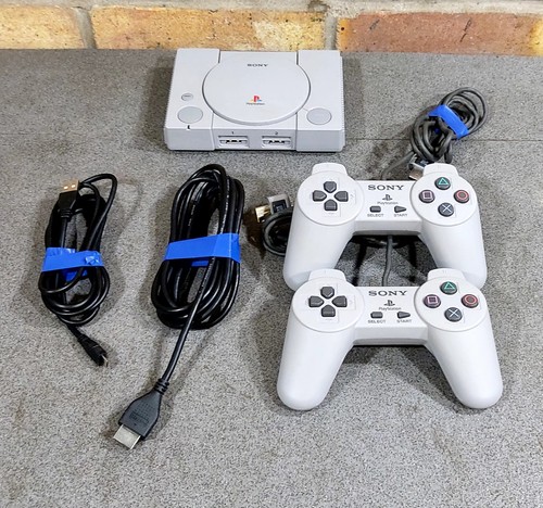 Sony PlayStation Classic Mini Konsole mit 2 Controllern