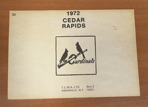 Tarjeta de equipo de ligas menores TCMA Cedar Rapids 1972 3 1/2” X 5” - Imagen 2 de 2