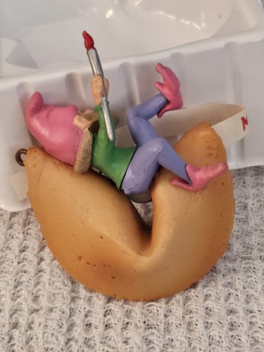 Vintage Hallmark Keepsake Fortune Cookie Elf Christmas Ornament 1984 - Picture 4 of 9
