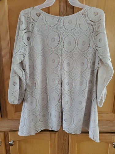 New Directions Boho Lace Top - Picture 3 of 5
