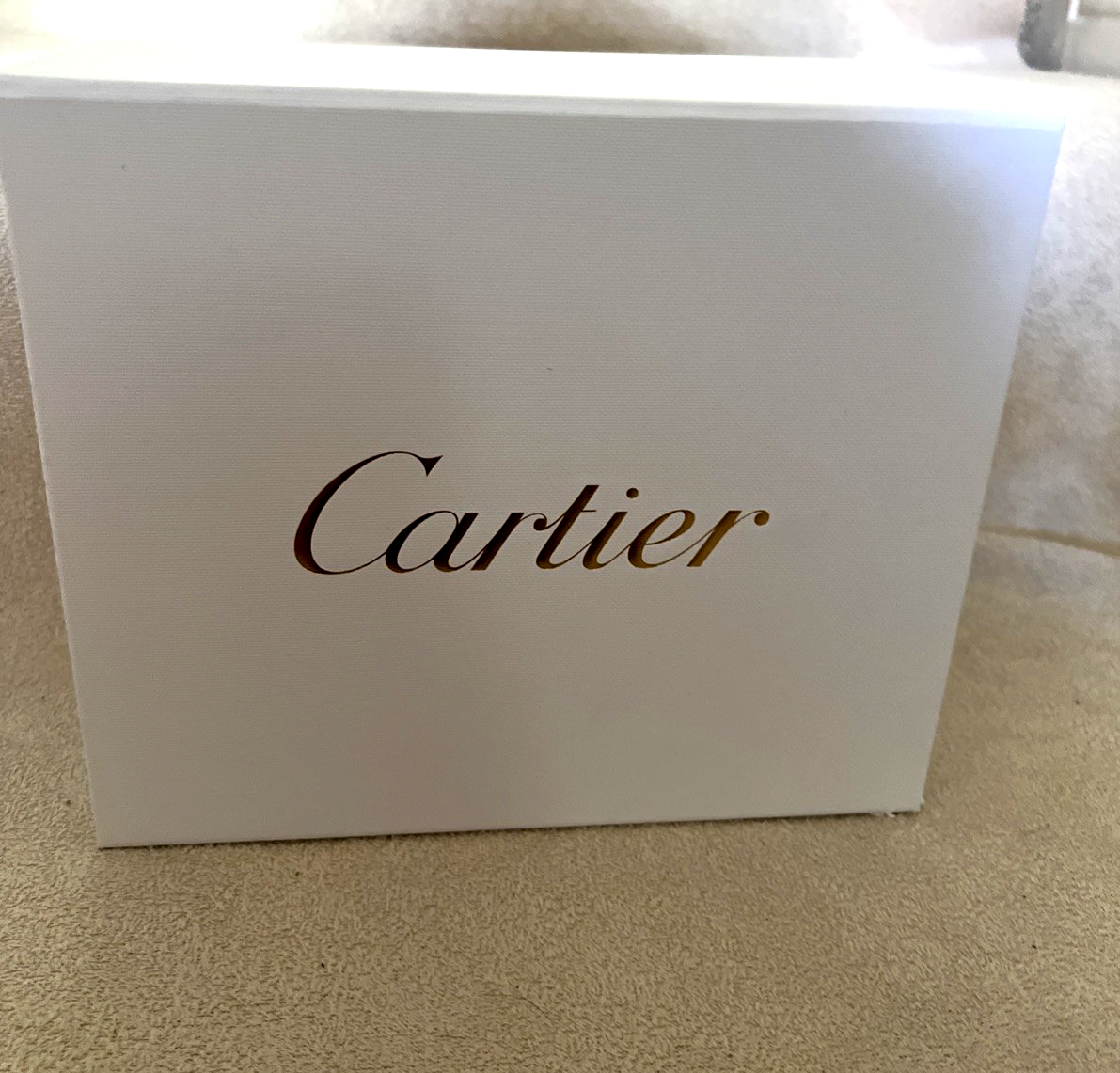 Cartier White Box with Gold-Toned Magnetic Closure 9.25 x 8 x 4 Inches-image