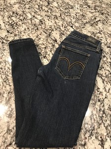 size 7 in levis