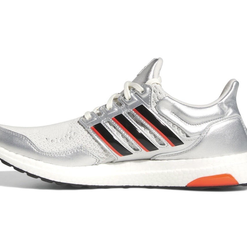 adidas - adidas ウルトラブースト4.0　ディズニー BUY Disney X Adidas Ultra Boost 4.0 Mickey Mouse | Kixify