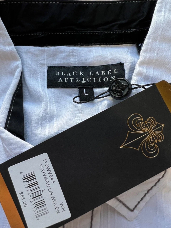 CAMISA AFFLICTION Para Hombres Etiqueta Negra L Blanca Abotonada Serpiente Sagrada Gráfico NUEVA $88 Foto 3 de 4