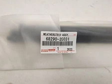 GENUINE TOYOTA 4RUNNER 2003-2009 BACK HATCH WINDOW MOLDING, BOTTOM, 6829035031