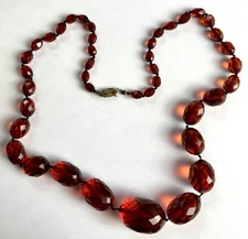 VTG Bakelite Cherry Amber Colored Necklace Hercules Box Clasp -simichrome tested