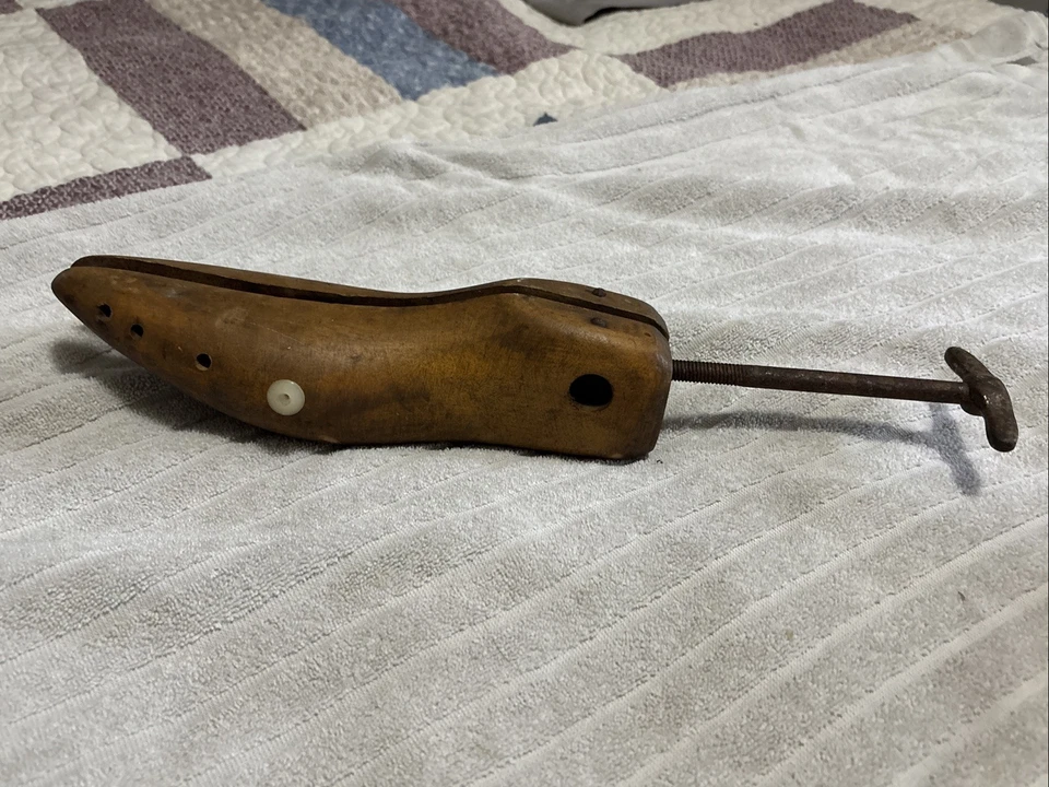 VTG Shoe Stretcher Wood Metal Handle Functional Cobbler Fashion - Image 3 of 4