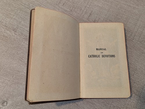 1942 POCKET PRAYER BOOK Manual of Catholic Devotions Father Lelen 4.5"x2.75"x.5" - Picture 2 of 12